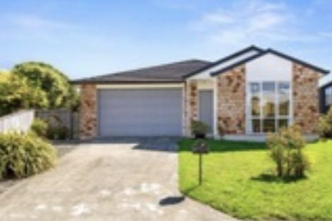 Photo of property in 9 Tararua Close, Aotea, Porirua, 5024