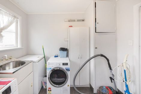 Photo of property in 17 Liverpool Street, Takaro, Palmerston North, 4412