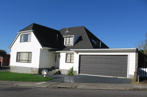 Photo of property in 13 Truscott Avenue, Johnsonville, Wellington, 6037