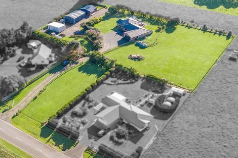 Photo of property in 195 Muhunoa Road East, Ohau, Levin, 5570
