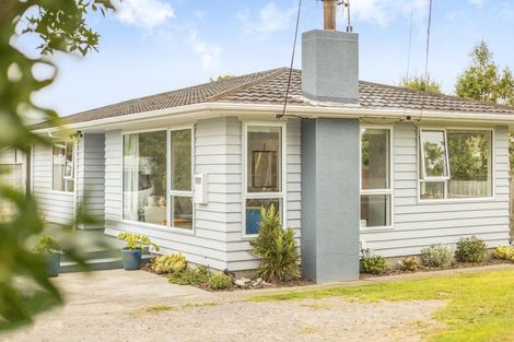 Photo of property in 14 Walton Road, Paraparaumu Beach, Paraparaumu, 5032