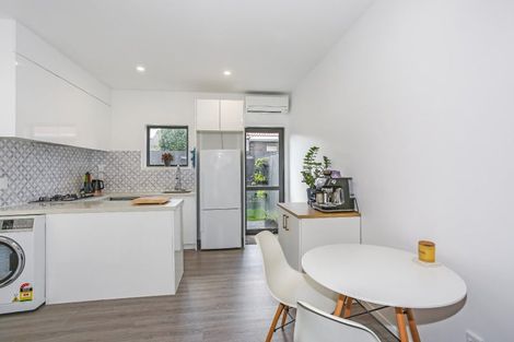 Photo of property in 13 Pasla Close, Papakura, 2110