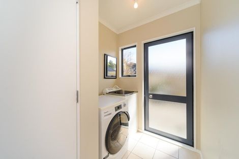 Photo of property in 37 Dahlstrom Grove, Kelvin Grove, Palmerston North, 4414