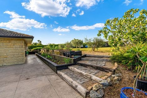Photo of property in 48 Travers Road, Te Kauwhata, 3782