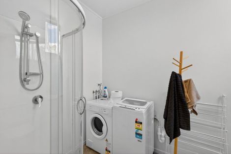 Photo of property in 105 Durham Drive, Havelock North, 4130