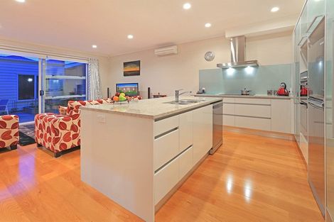 Photo of property in 10 Baber Drive, Stonefields, Auckland, 1072