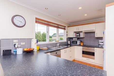 Photo of property in 49 Hilton Road, Carterton, 5713