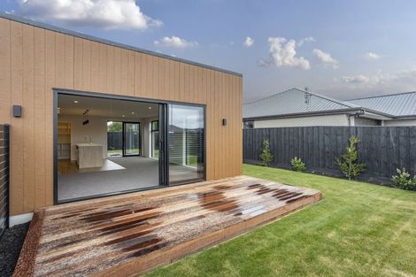 Photo of property in 10 Inch Crescent, Rangiora, 7400