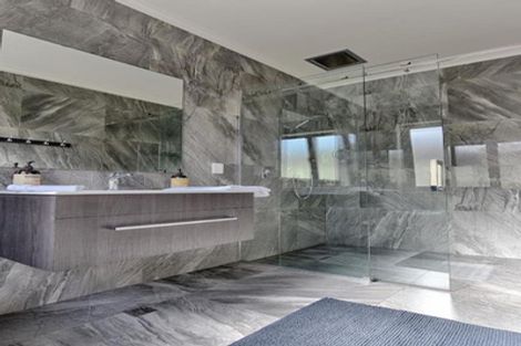 Photo of property in 71 Hokonui Drive, Gore, 9710