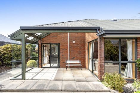 Photo of property in 53b Memorial Avenue, Ilam, Christchurch, 8053