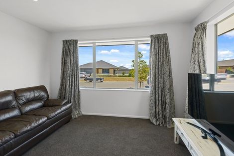 Photo of property in 33 Flint Road, Rolleston, 7614