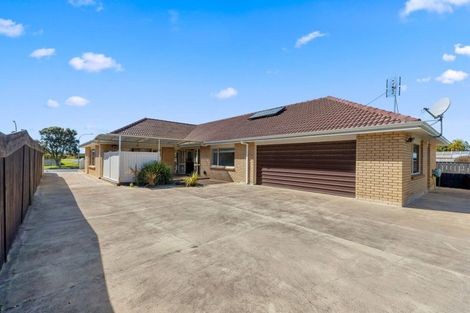 Photo of property in 50 Dickson Road, Papamoa Beach, Papamoa, 3118