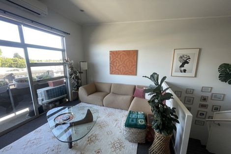 Photo of property in 6/3 Ngahura Street, Eden Terrace, Auckland, 1021