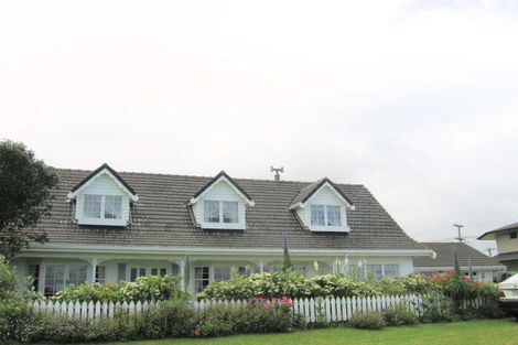 Photo of property in 9 Moana Road, Okitu, Gisborne, 4010