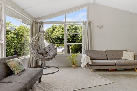 Photo of property in 17 Richmond Avenue, Richmond Heights, Taupo, 3330