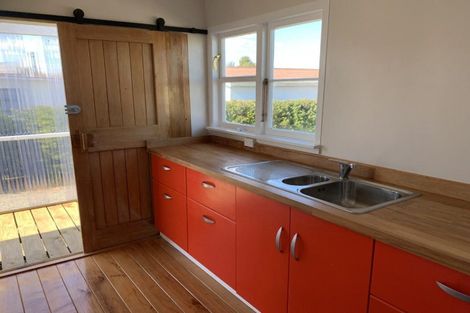 Photo of property in 25 Flower Street, Bulls, 4818