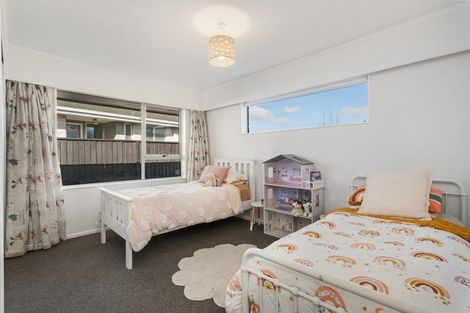 Photo of property in 5 Cintra Place, Casebrook, Christchurch, 8051
