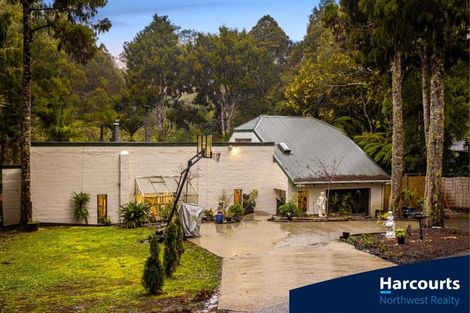 Photo of property in 719 Scenic Drive, Henderson Valley, Auckland, 0612