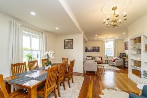 Photo of property in 99 Jellicoe Street, Martinborough, 5711