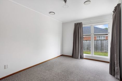 Photo of property in 73 Roberts Road, Te Atatu South, Auckland, 0610