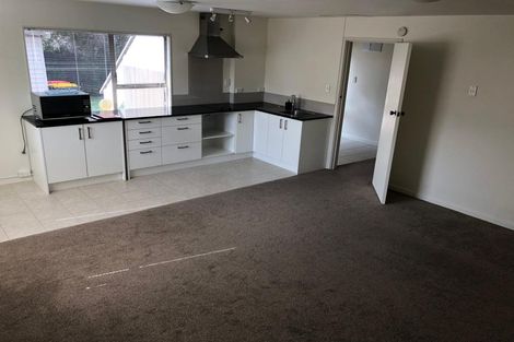 Photo of property in 9 Darren Crescent, Half Moon Bay, Auckland, 2012