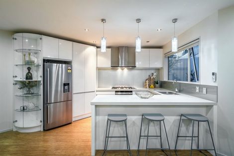 Photo of property in 2/46 Raleigh Road, Northcote, Auckland, 0627