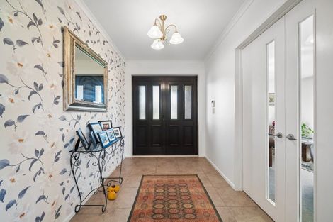 Photo of property in 10 Hawthorn Mews, Rangiora, 7400