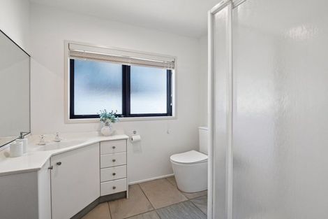 Photo of property in 32a Sunbrae Grove, Mount Maunganui, 3116