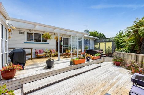 Photo of property in 339 Tukapa Street, Hurdon, New Plymouth, 4310