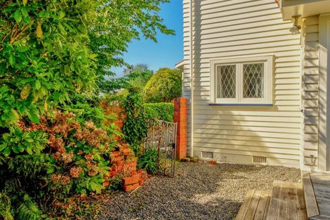 Photo of property in 67 Mako Mako Road, Levin, 5510