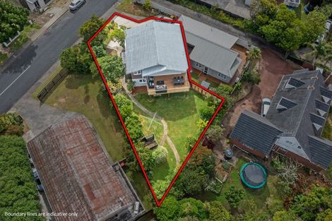 Photo of property in 30a Geoffrey Road, Torbay, Auckland, 0630