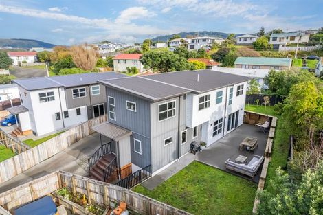 Photo of property in 122a Main Road, Titahi Bay, Porirua, 5022