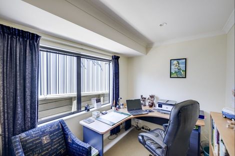 Photo of property in 42 Rochfort Road, Havelock North, 4130