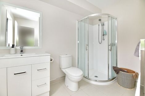 Photo of property in 1211 Whangaparaoa Road, Gulf Harbour, Whangaparaoa, 0930