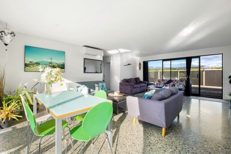 Photo of property in 6 Hewson Crescent, Lake Hawea, Wanaka, 9382