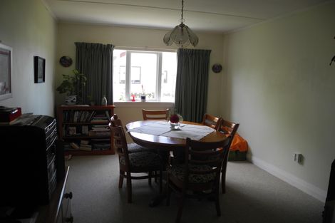 Photo of property in 8 Moorhouse Street, Waimate, 7924