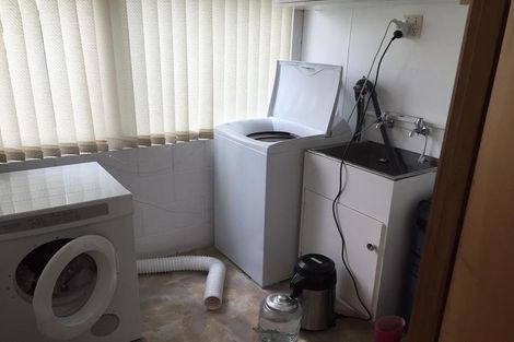 Photo of property in 18 Grenada Avenue, Forrest Hill, Auckland, 0620