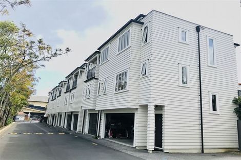 Photo of property in 9/218 Green Lane West, Epsom, Auckland, 1051