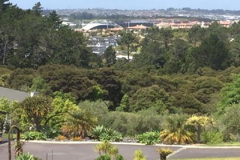 Photo of property in 215 Gills Road, Albany Heights, Auckland, 0632