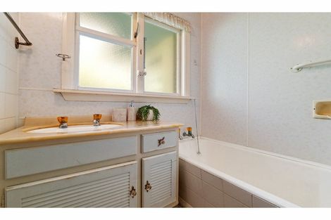 Photo of property in 3 Wayside Avenue, Burnside, Christchurch, 8053