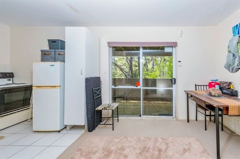 Photo of property in 16 Lagoon Way, West Harbour, Auckland, 0618
