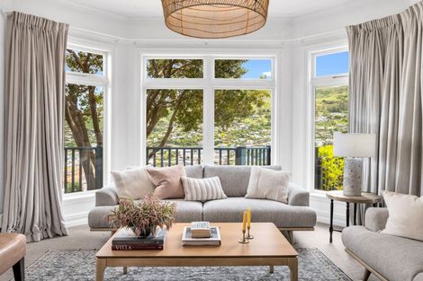 Photo of property in 40 Reserve Terrace, Lyttelton, 8082