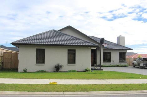 Photo of property in 3 Fintry Place, Flat Bush, Auckland, 2016
