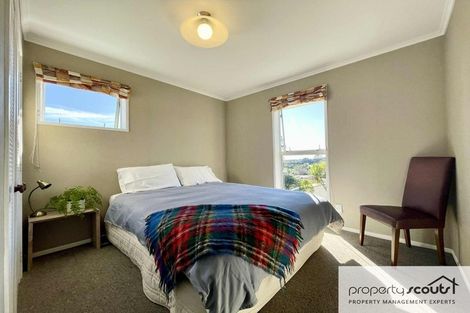 Photo of property in 12 Te Ngaere Place, Merrilands, New Plymouth, 4312