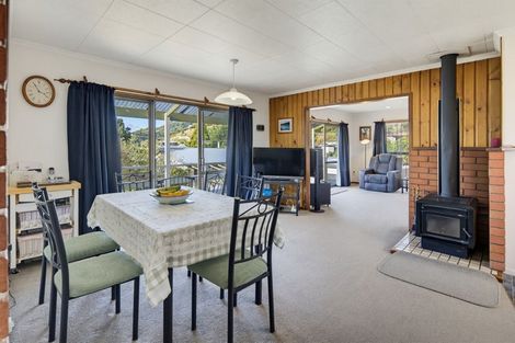 Photo of property in 296 Waikawa Road, Waikawa, Picton, 7220