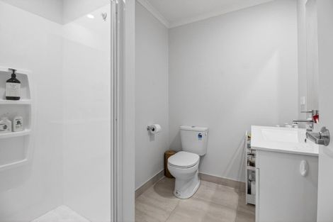 Photo of property in 54 Papatupu Way, Kumeu, 0810