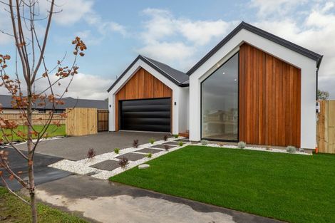 Photo of property in 52 Matamoe Drive, Halswell, 8025