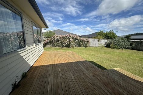 Photo of property in 10 Remana Crescent, Huapai, Kumeu, 0810