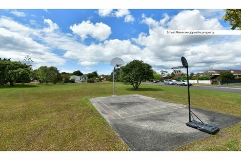 Photo of property in 16 Crampton Court, Orewa, 0931