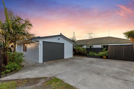 Photo of property in 21a Doncaster Drive, Papamoa Beach, Papamoa, 3118